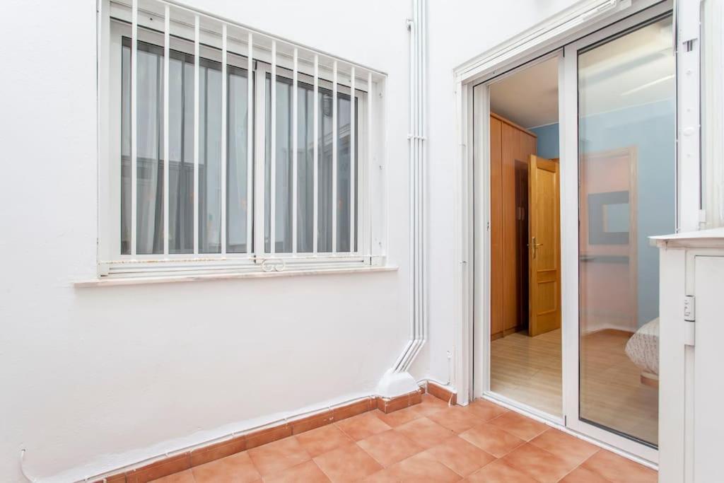 Elegante Apartamento Muy Cerca De La Playa Valencia Eksteriør billede